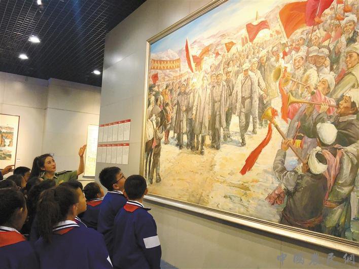 延安革命纪念馆首次展出117件抗战题材艺术珍品