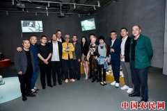 一寸光阴一寸金：天津L+ MALL陆家嘴中心当代雕塑首展开幕