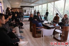 从本能出发：马轲、李飒、于洋纸上作品展在京开幕