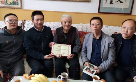 耄耋“天麻之父”助力汉中市宁强脱贫攻坚