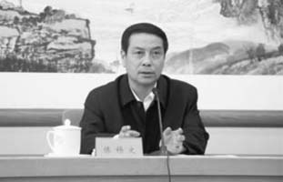 陈锡文：千方百计促进农民增收