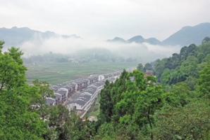 全国易地扶贫搬迁：以人为本建新村