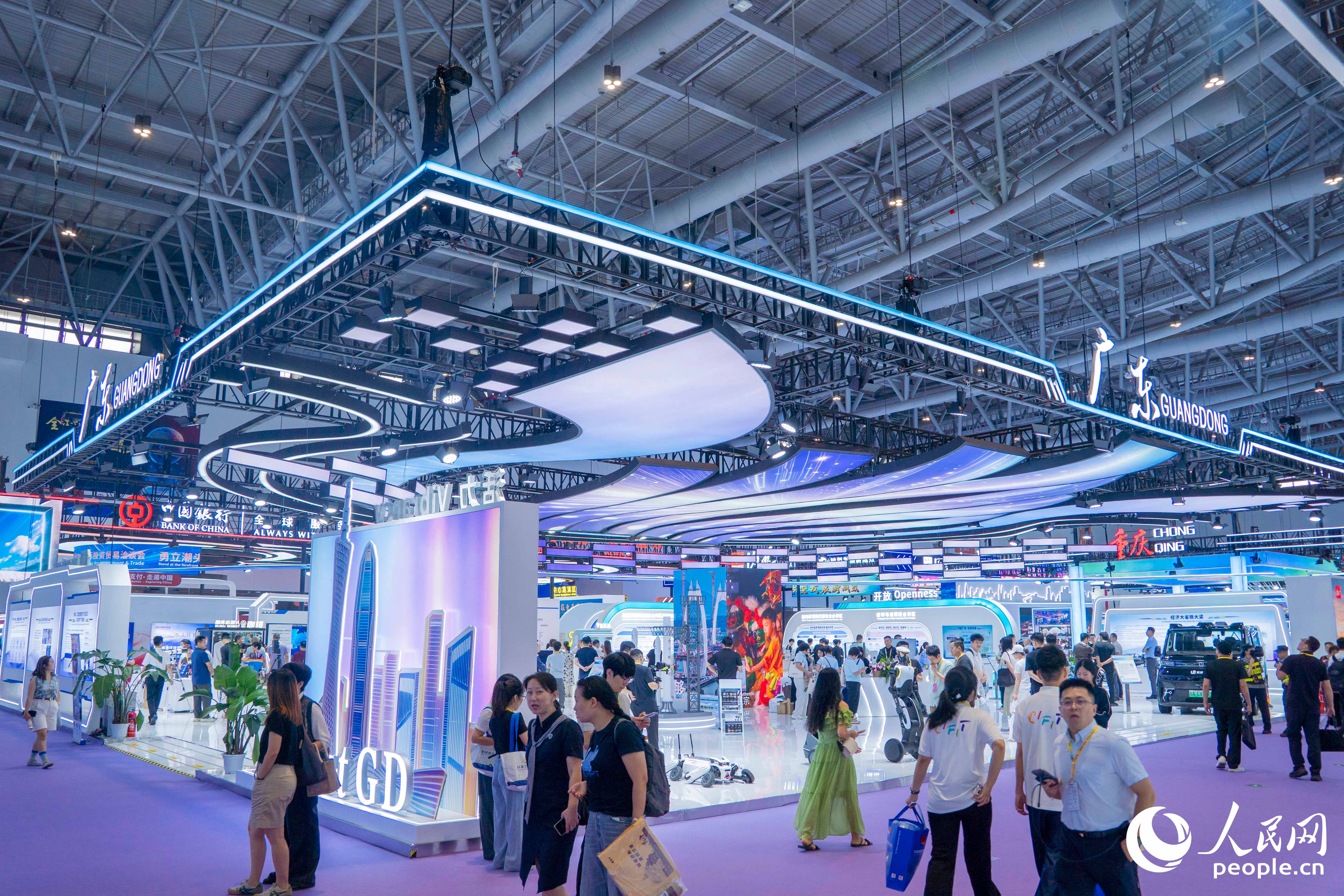 主宾省之一的广东省展馆。人民网 林铭贤摄 主宾省之一的广东省展馆。人民网 林铭贤摄